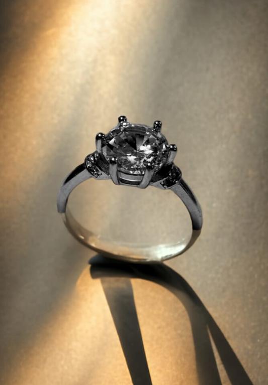 ITALIAN DIAMOND CUT ZIRCON RING (925 SILVER)